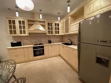 divan fabrikası: İcarəyə verilir 5 otaqlı yeni tikili 200 m², Nizami m. Kateqoriya — 6