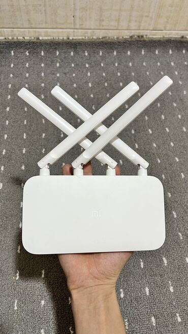 модем сайма: Продаю wi-fi роутер Xiaomi Mi router 4C. Почти новый, пару дней