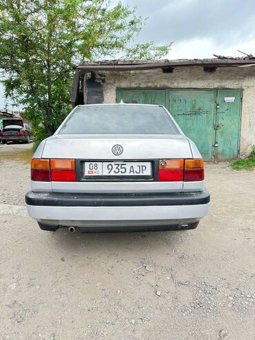 венто 1992: Volkswagen Vento: 1993 г., 1.8 л, Механика, Газ, Седан