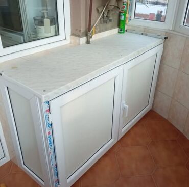 Mebellərin yığılması: Plastik şkaflar balkonlar, lojikalar, bloklar, küçə üçün, kombi — 15