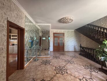 продаю дом шалта: 280 м², 8 комнат, Кондиционер, Парковка, Подвал, погреб
