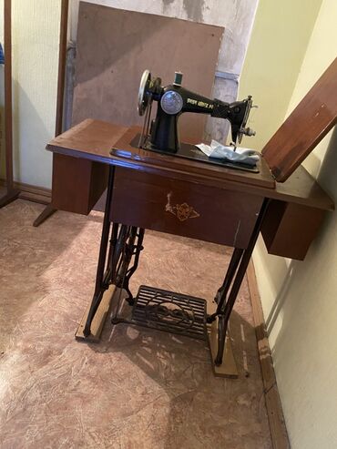 ноутбук dell бишкек: Ножная швейная машина в столе. - Классическая механическая машина с