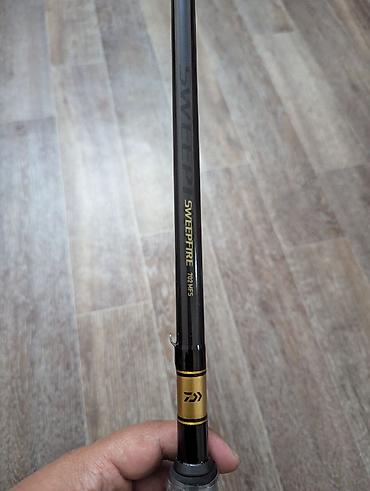 Удочки и спиннинги: Спиннинговый набор Daiwa для ловли хищника. Состав: - Спиннинговое — 4