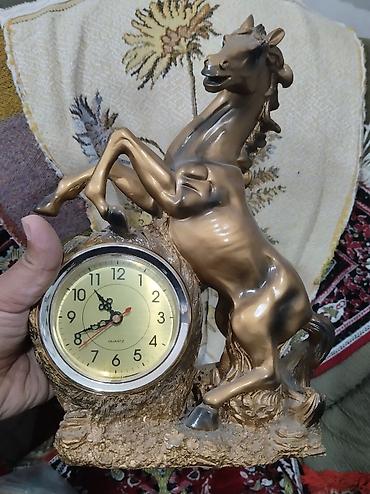 stolustu saatlar: Məhsul: 2 dekorativ əşya dəsti 1) Metaldan fincan altlığı (stəkan — 2