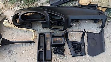 telebe paneli nu: E 36 Avtomobil salon plastik detalları komplekti Təsvir: - Qara — 2