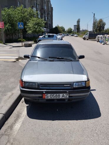 мазду 6: Mazda 323: 1989 г., 1.6 л, Механика, Бензин, Седан