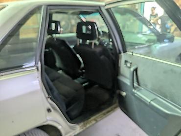 Audi: Audi 100: 1986 г., 2.2 л, Механика, Бензин, Седан — 5