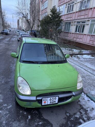 Daihatsu: Daihatsu Sirion: 2001 г., 1 л, Механика, Бензин, Хэтчбэк