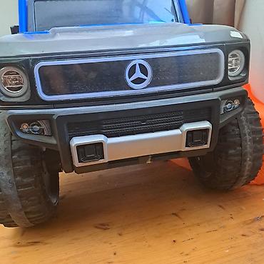 Uşaq dünyası: Uşaq üçün elektrikli miniatür jeep tipli maşın - Brend üslubu — 5