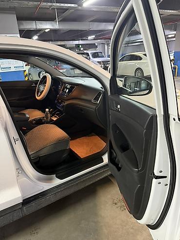 Транспорт: Hyundai Tucson: 2018 г., 1.7 л, Робот, Дизель, Кроссовер — 6