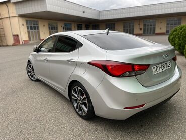 Hyundai: Hyundai Avante: 1.6 l | 2015 il Sedan — 4