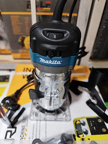 ножи на фрезу: Компактный ручной кромочный фрезер Makita BG373 - Мощность: 580 Вт - — 3
