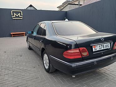 camry 1999: Mercedes-Benz E-Class: 1997 г., 2 л, Автомат, Бензин — 9