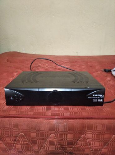 TV antenlər: Təzədir işləyir antenada üsdündə verirem
