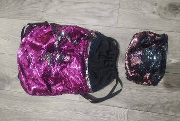 японские подгузники бишкек в Кыргызстан | Другие товары для детей: Рюкзак с пайетками и косметичка с пайетками отдам за пачку