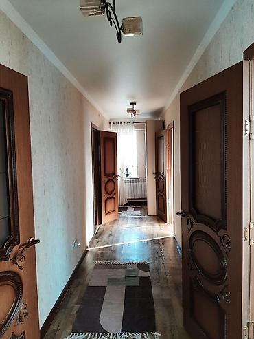 Долгосрочная аренда домов: Продаётся 2 дома на одном участке в Петропавловке. Торг уместен — 4