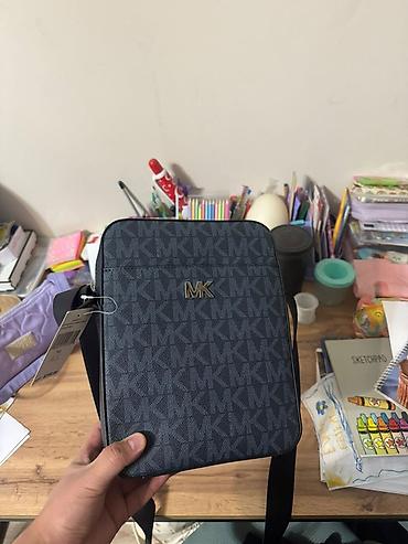 сумка найк элит: Сумка через плечо Michael Kors Everett Flight Bag + тонкий бумажник — 1