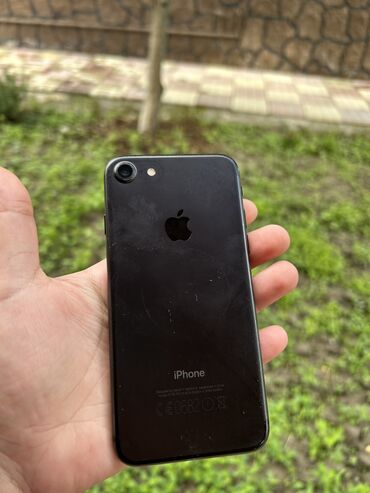 чехлы iphone: IPhone 7, 128 ГБ, Черный, Отпечаток пальца