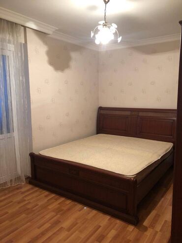 Uzunmüddətli kirayə mənzillər: Xətai rayonu Həzi Aslanov metrosunun yaxınlığında, 9 mertebeli binanın — 5