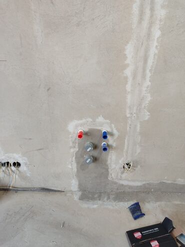 Монтаж и замена сантехники: Монтаж и замена сантехники Больше 6 лет опыта — 11