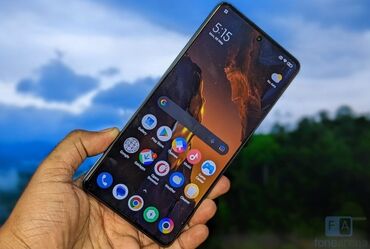срочно продам телефон: Poco F5, Б/у, 256 ГБ, цвет - Черный, 2 SIM