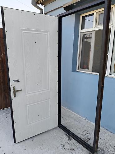 dəmir listlər: Dəmir seyf qapı Eni-98 Hündürlüyü-2.25sm Çərçivə şvellerdən yığılıb və — 2