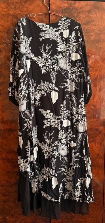 Ziyafət donları: Bu geyim qadınlar üçün nəzərdə tutulmuş müxtəlif üslublu iki paltardan -da lalafo.az — 29 Ziyafət donları: Bu geyim qadınlar üçün nəzərdə tutulmuş müxtəlif üslublu iki paltardan — 29