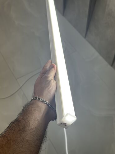 Digər işıqlandırma: 9w və 18w işıq gücünə sahib olan lampalar. 9w-3.5 azn ( 60 cm) 18w- 5 -da lalafo.az — 2 Digər işıqlandırma: 9w və 18w işıq gücünə sahib olan lampalar. 9w-3.5 azn ( 60 cm) 18w- 5 — 2