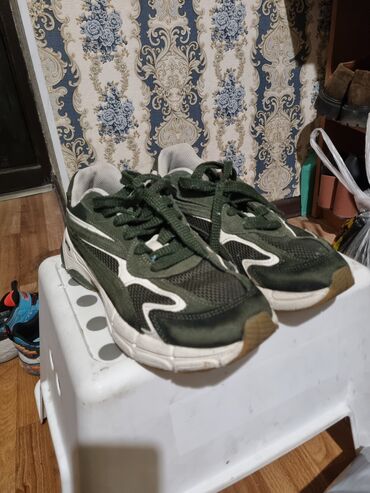 кросовки для спорта: Эркектердин кроссовкасы, 42.5, Puma, Жаңы, түсү - Жашыл, Акылуу жеткирүү, Өзү алып кетүү