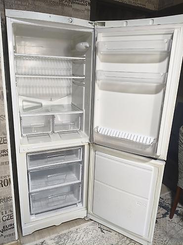 netta u pro: Холодильник Indesit с нижней морозильной камерой - Тип: двухкамерный — 3