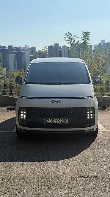 kia stonic: Hyundai Staria: 2021 г., 3.5 л, Автомат, Газ, Минивэн — 1