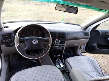 мотор стеклоочистителя: Volkswagen : 1998 г., 1.6 л, Автомат, Бензин, Седан