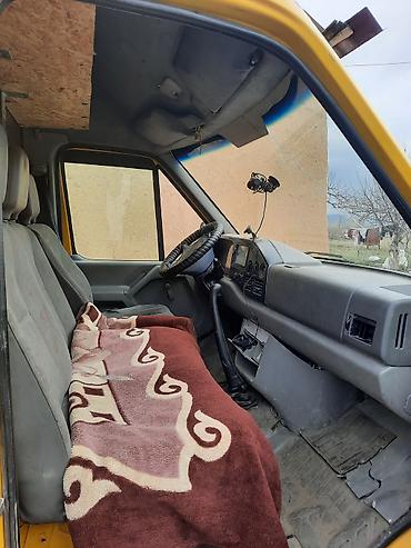 Легкий грузовой транспорт: Легкий грузовик, Volkswagen, 3 т — 5