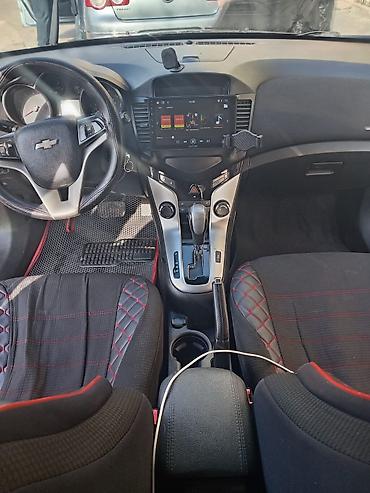 Chevrolet: Chevrolet Cruze: 1.4 l | 2011 il 341790 km Sedan — 5