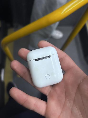 cloud cx a4: Airpods 1 tam iwlek original — 2