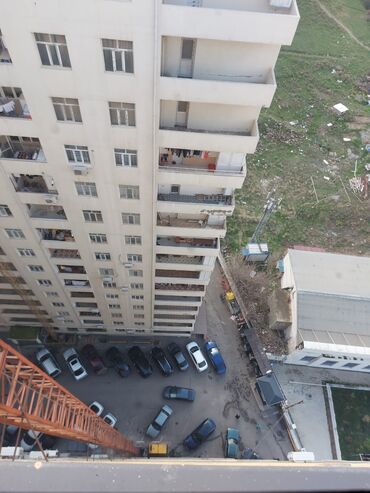 Uzunmüddətli kirayə mənzillər: Xırdalanda Mərkəzdə 27ci məhlədə 3 otaqlı əşyalı mənzil kirayə