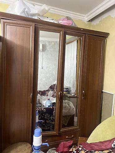 Güzgülü paltar şkafı və konsol güzgü dəsti - Material: ağac