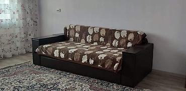 Прямые диваны: Прямой диван, Б/у — 1