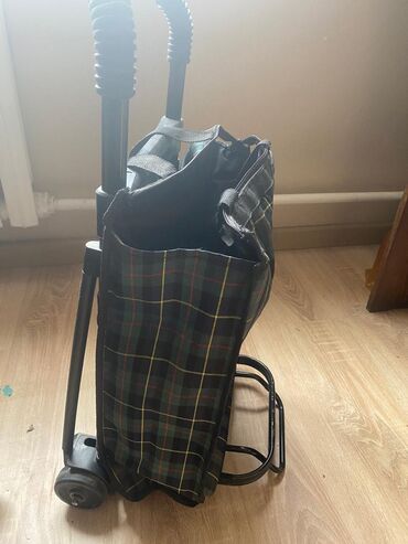 разгрузка гардероба: Продается сумка на колесиках. Состояние отличное