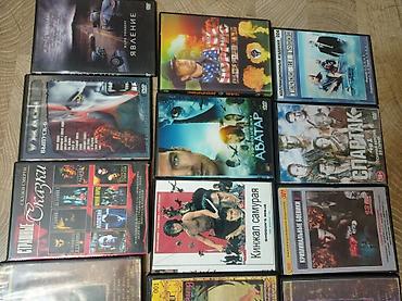 DVD diskləri kolleksiyası – müxtəlif janrlar və filmlər/seriallar