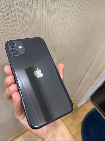 z flip 7: IPhone 11, 128 GB, Qara, Face ID — 1