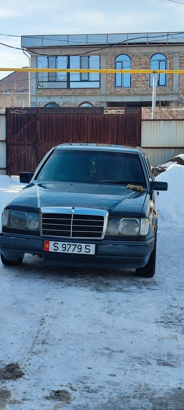 машина гелик: Mercedes-Benz W124: 1990 г., 2.3 л, Механика, Бензин, Седан