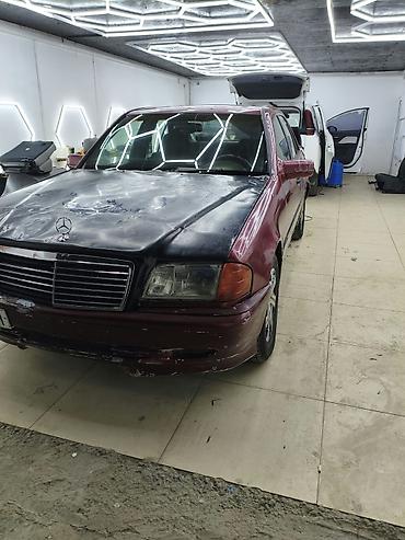 Mercedes-Benz C-Class: 1995 г., 2 л, Автомат, Бензин, Седан