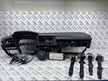 cena kacige: KOMPLET TABLA SA AIRBAG-OVIMA ZA VOLKSWAGEN GOLF 8 | Komplet tabla — 1