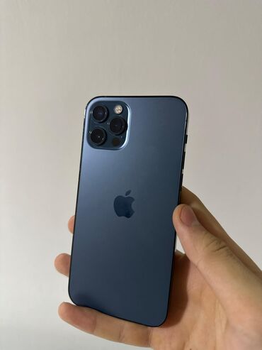 Apple iPhone: IPhone 12 Pro, Б/у, 128 ГБ, Blue Titanium, Наушники, Зарядное устройство, Защитное стекло, 80 %