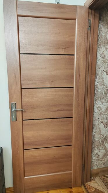 mdf: Qapi 1eded 
50azn 
12ci mkr 4400 leli