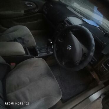 Другие автомобили: Седан среднего класса, бежевый металлик. 4 двери, просторный салон и — 7