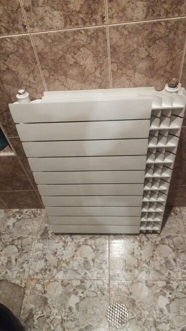 pec radiatoru: Yeni Seksiyalı Radiator Ünvandan götürmə