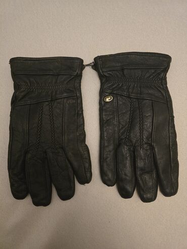 Əlcəklər: Təbbi dəri kişi əlcəyi, təzədir, heç bir problemi yoxdur 60 ₼ ciddi