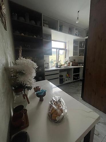 Köhnə tikili: Xırdalan, 3 otaqlı, Köhnə tikili, 71 kv. m — 3
